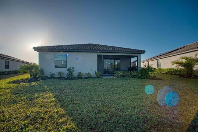 Building Photo - 6524 Clairborne Ln