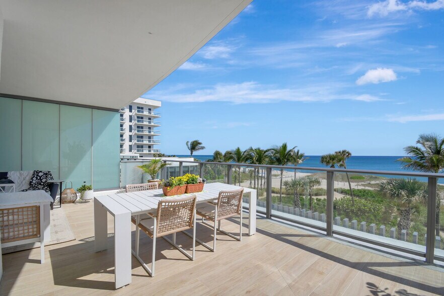 Building Photo - 1116 N Ocean Blvd