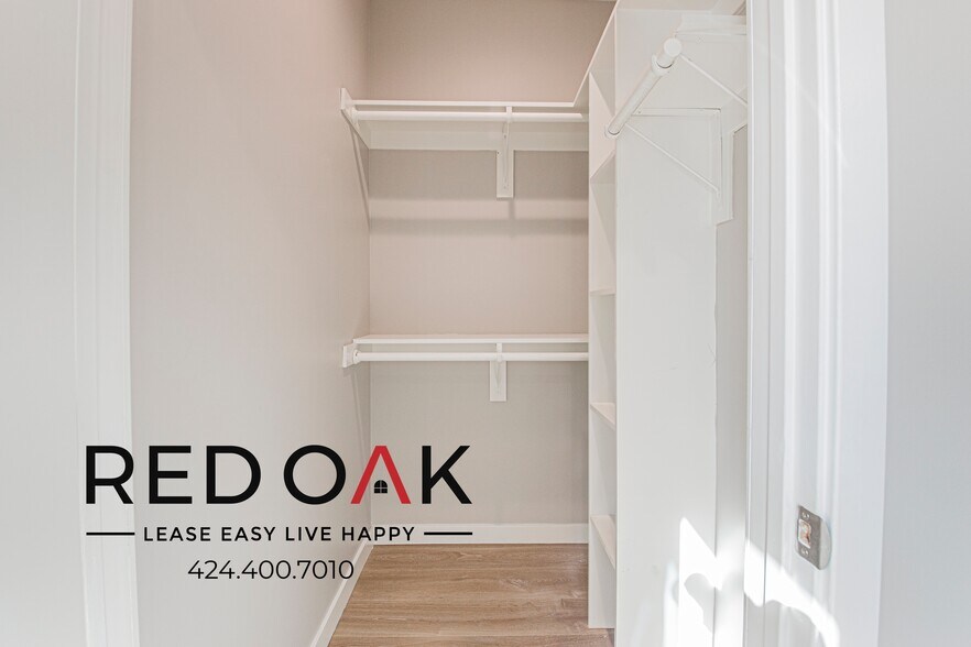 Building Photo - 4506 Esmeralda St