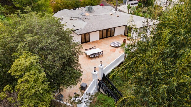 Building Photo - 9572 Stuart Ln