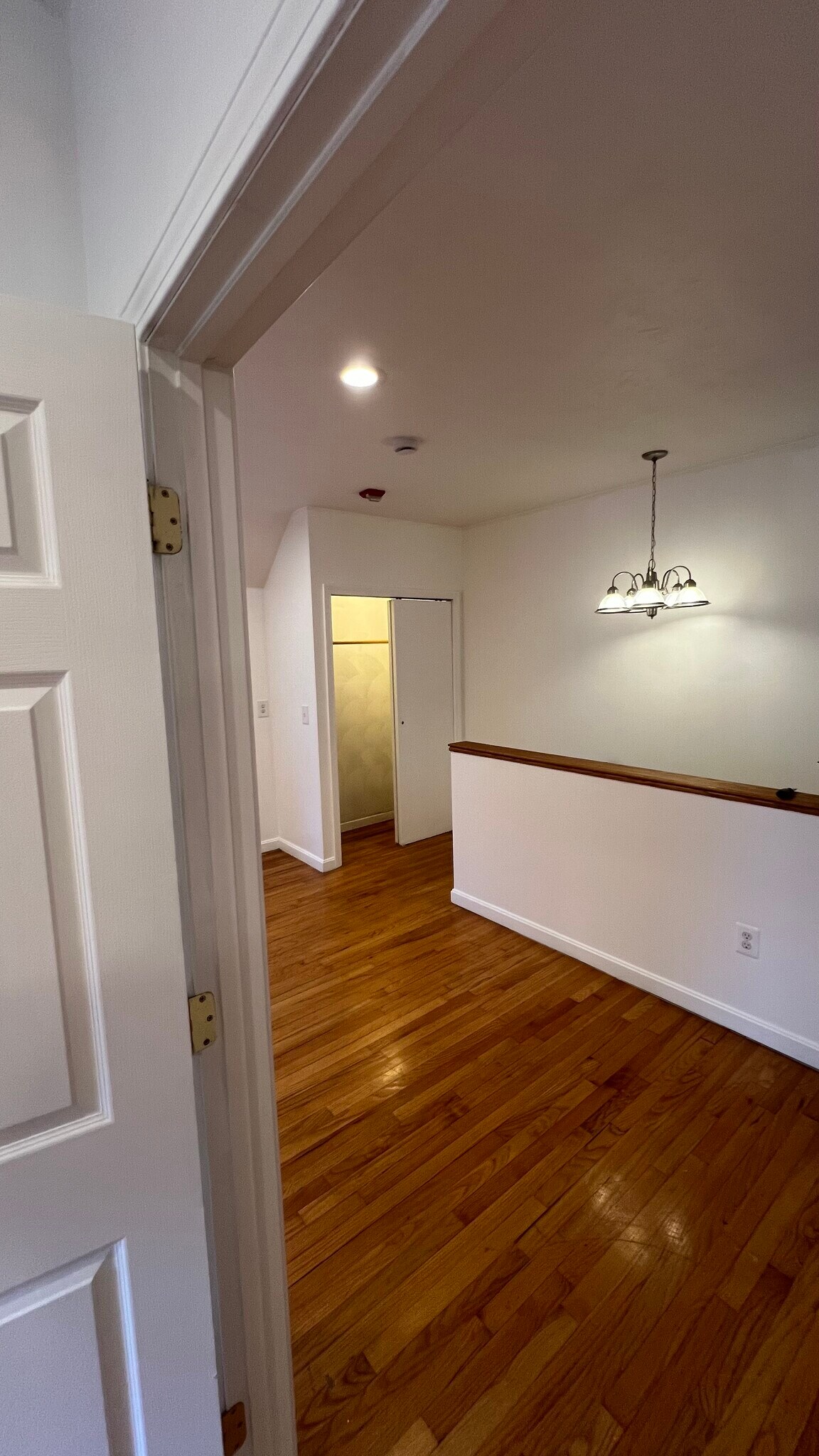 Building Photo - 2800 Hartford Ave