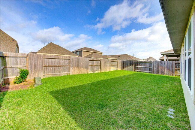 Building Photo - 4431 Sandhill Terrace Ln