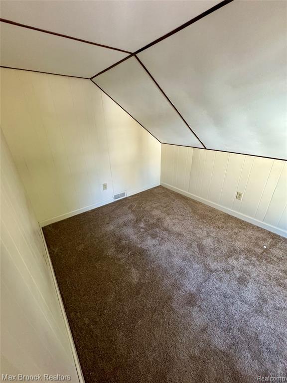 Building Photo - 368 S Wing St