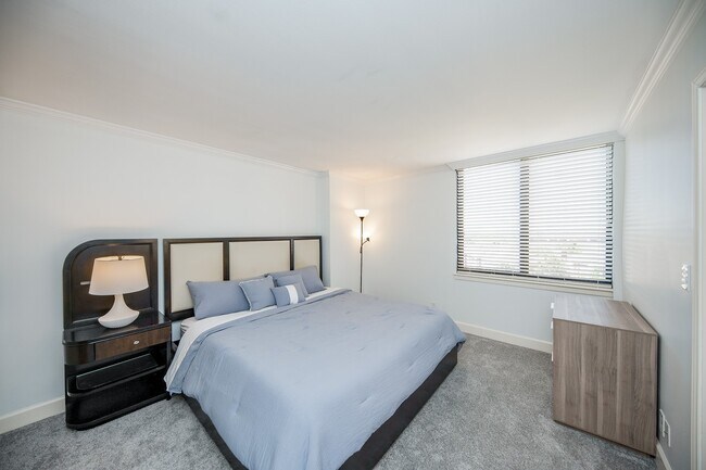 Building Photo - 3525 Sage Rd