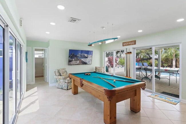 Building Photo - 608 Malabar Ave