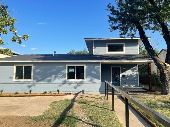 Building Photo - 1032 Hoke Smith Dr