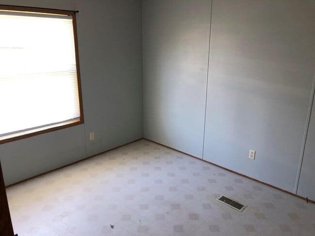 Building Photo - 8104 Old Spanish Trail