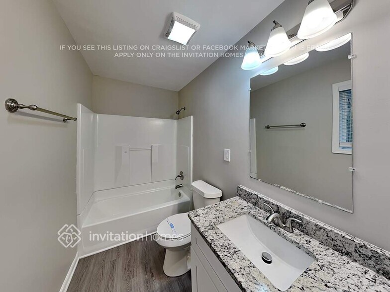 Building Photo - 5545 Gibson Dr