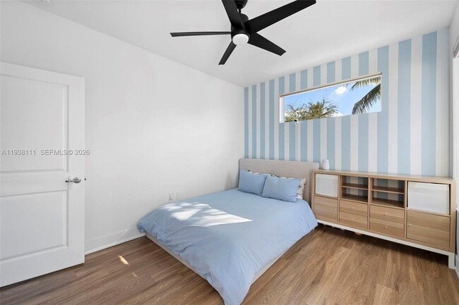 Building Photo - 821 SW 14th St