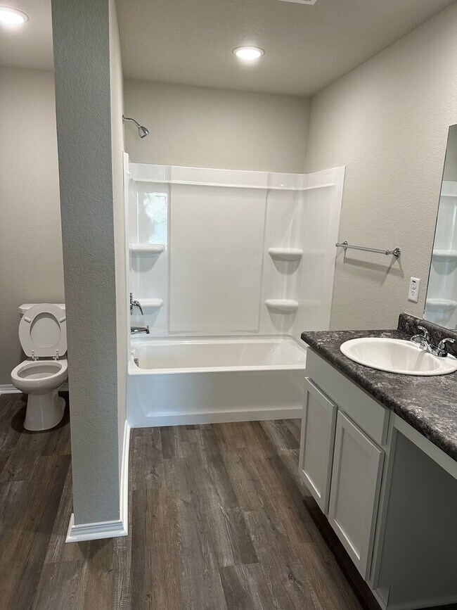 Building Photo - Stylish 3-Bed, 2-Bath Home in North Little Rock