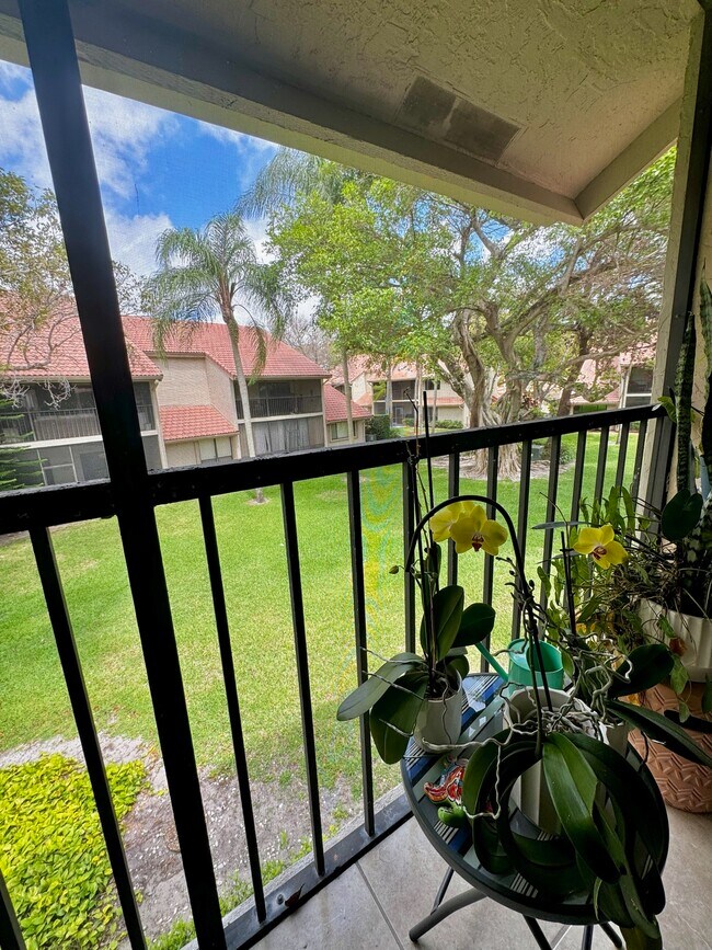 Building Photo - 5520 Coach House Cir