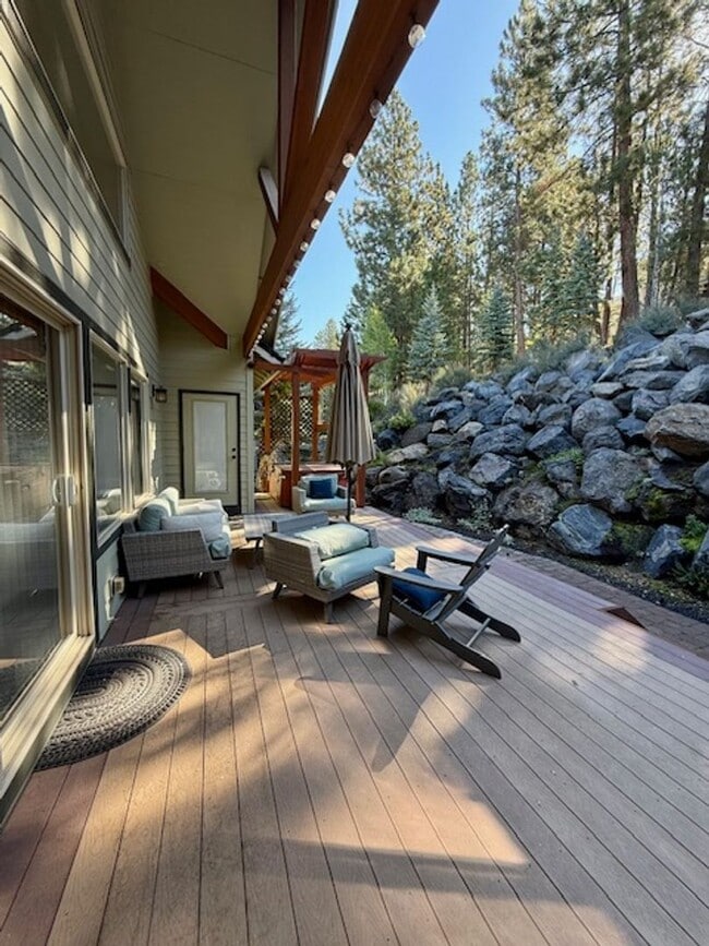 Building Photo - Charming Single-Level 3 BR Retreat in Shev...