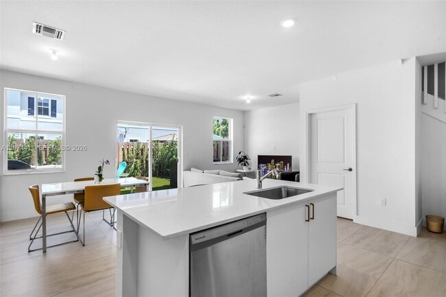 Building Photo - 11927 NW 46th St