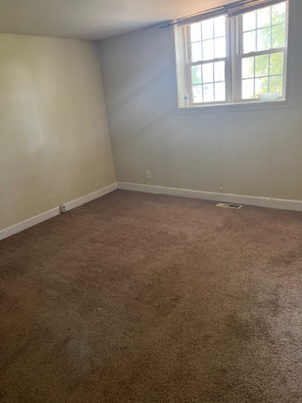 Building Photo - 1488 Old Mountain Rd