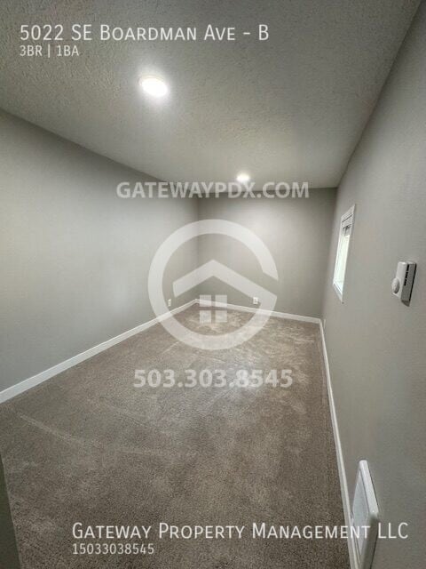 Building Photo - 5022 SE Boardman Ave