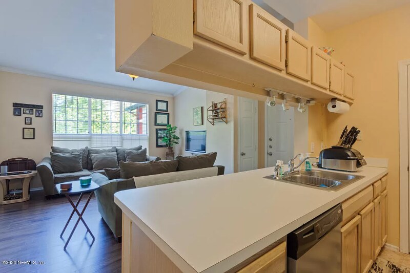 Building Photo - 211 Colima Ct