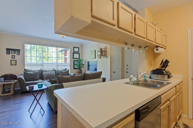 Building Photo - 211 Colima Ct