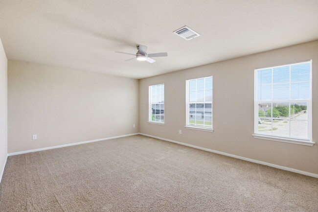 Building Photo - 12013 Waterford Run Way