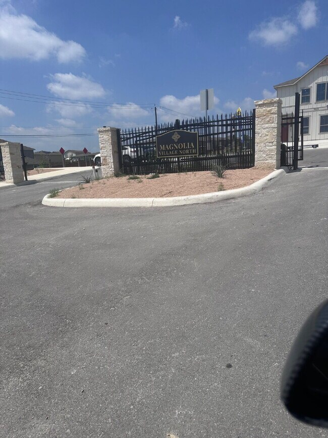 Building Photo - 7146 Magnolia Pass