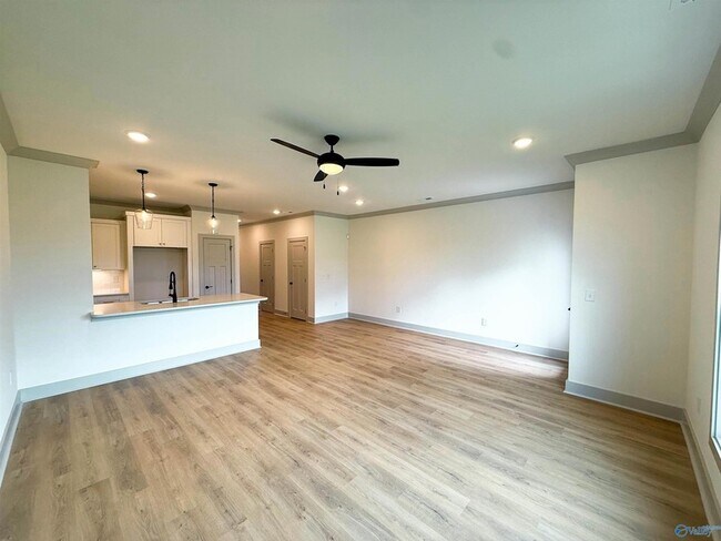 Building Photo - 99 SW She Oak Dr