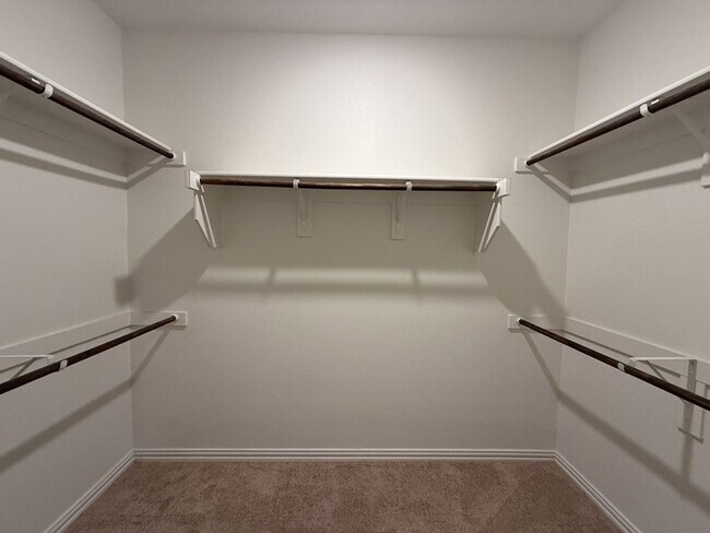 Building Photo - 783 Bayberry Ln