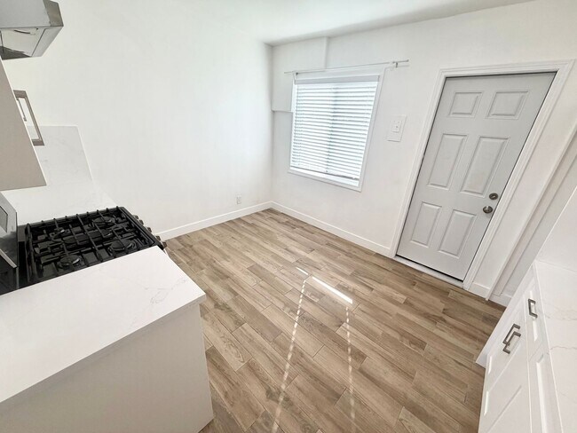 Building Photo - M Sullivan