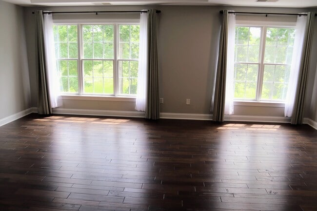 Building Photo - 16844 Panorama Dr