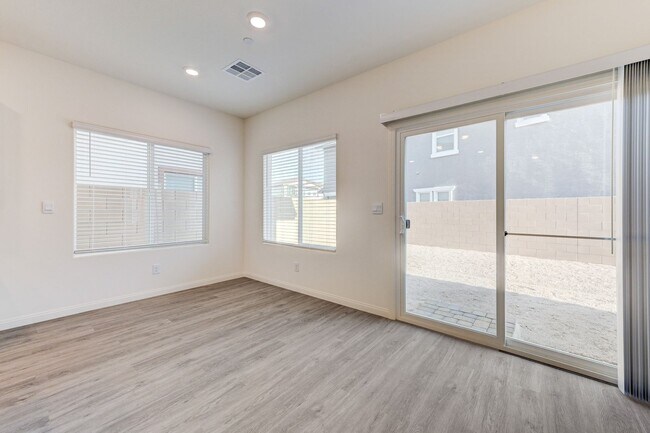 Building Photo - Newly Built 4 bedrooms in Cadence
