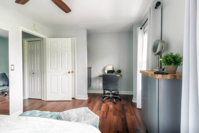 Building Photo - 125 Lea Ave