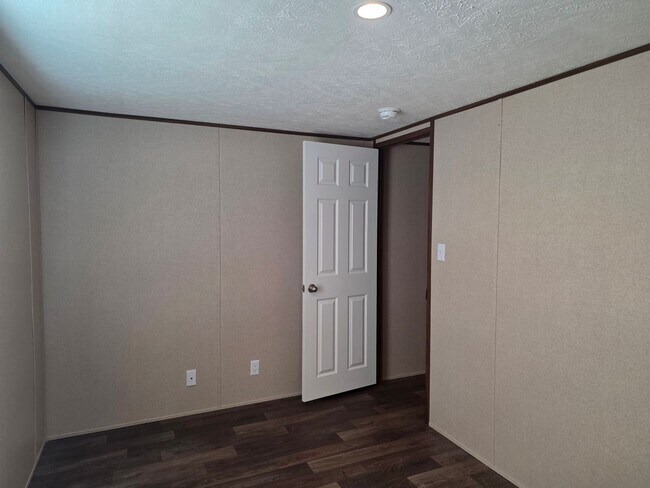 Building Photo - 1775 Sea Creek Dr