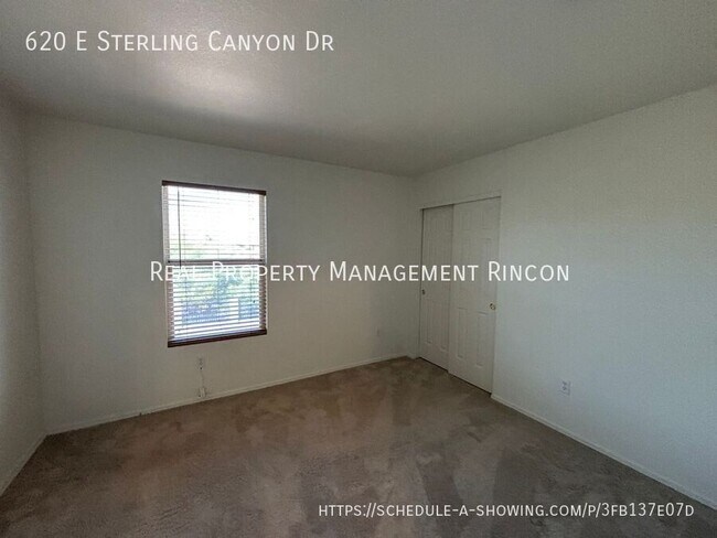 Building Photo - 620 E Sterling Canyon Dr