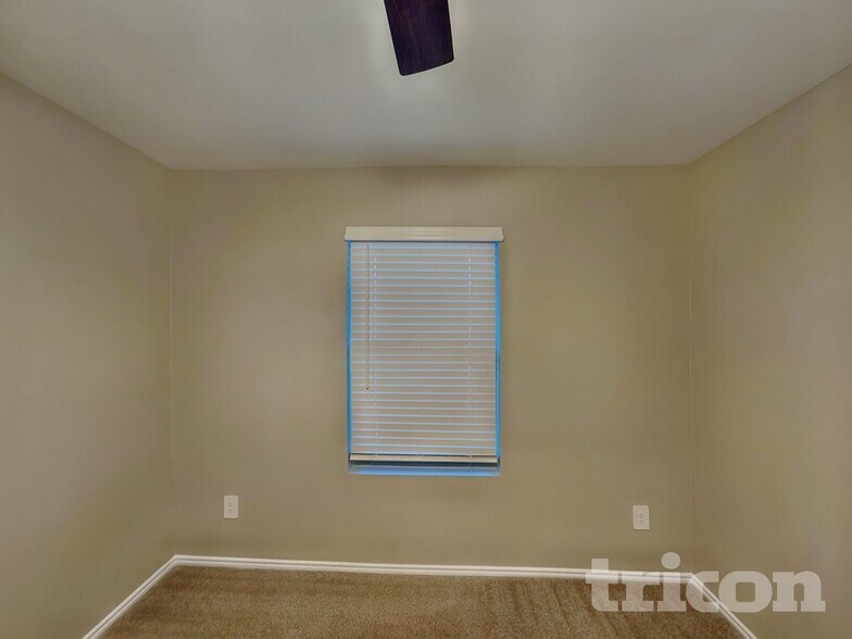 Building Photo - 1001 Odlozil Ln