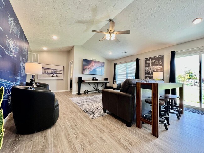 Building Photo - SkyHigh Retreat! Airplane themed escape in...