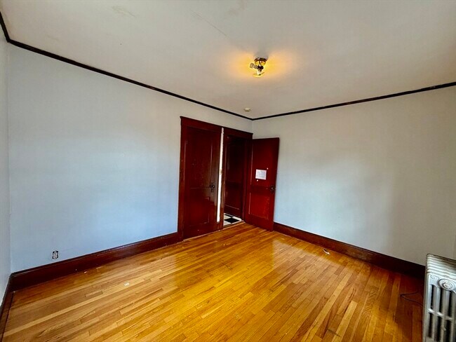 Building Photo - 162 South St