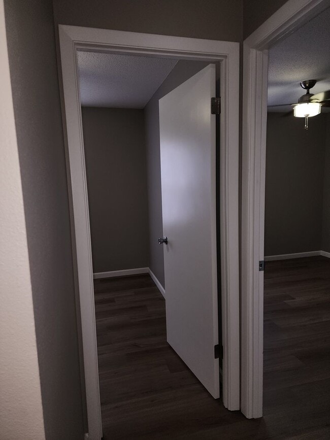 Building Photo - Four bedroom two bathroom house W/ double ...