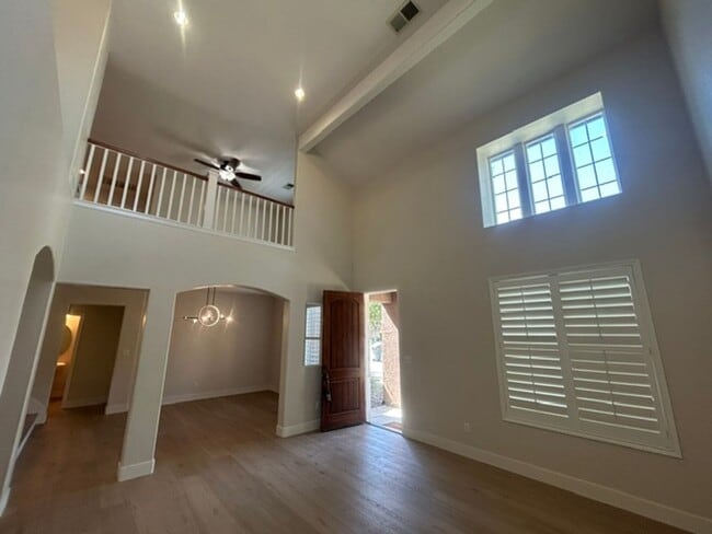 Building Photo - 2 Story house in Cul-De-Sac
