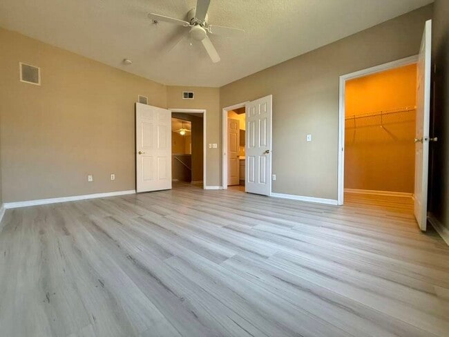 Building Photo - 14226 Fredricksburg Dr