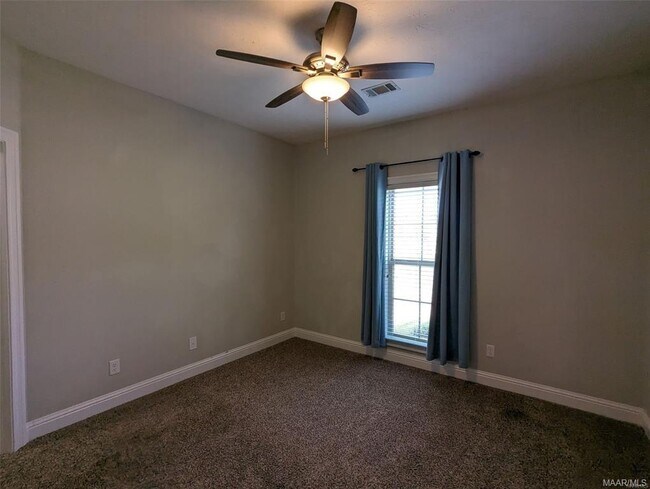 Building Photo - 1412 Prairie Oak Dr