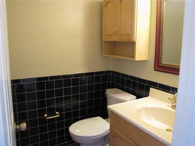 Building Photo - 3817 Rolling Hills Dr