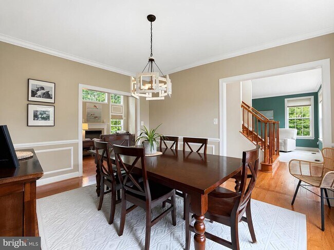 Building Photo - 23017 Holloway Ct