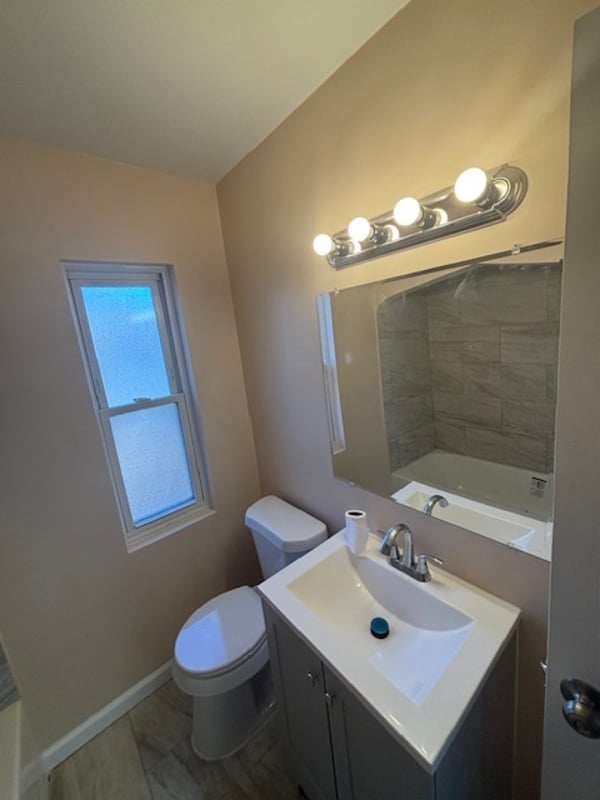 Building Photo - 14125 Winthrop St