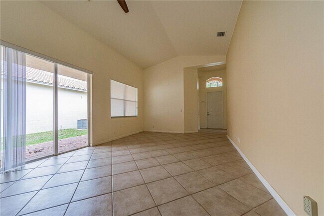 Building Photo - 5717 Spanish River Rd