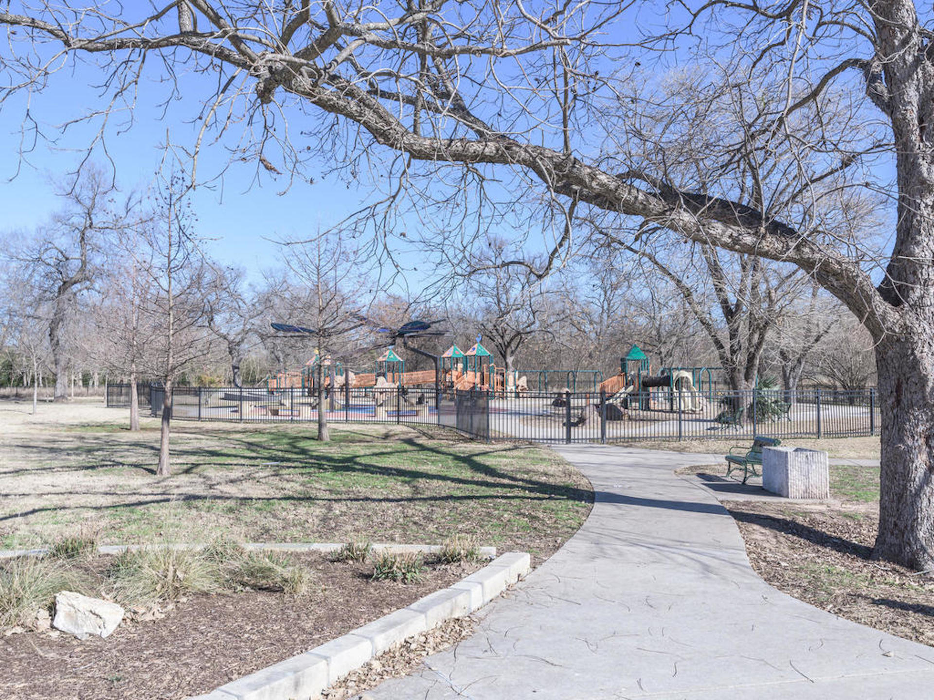 Roy Guerrero Park - 503 Kemp St