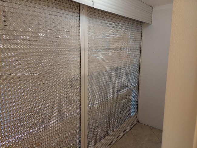 Building Photo - 714 NE 10th St