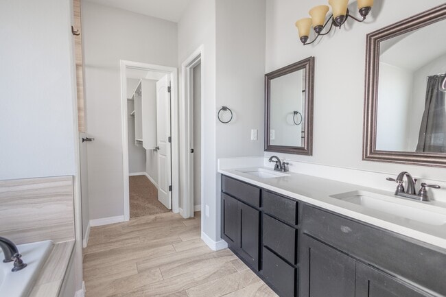 Building Photo - 3135 Red Creek