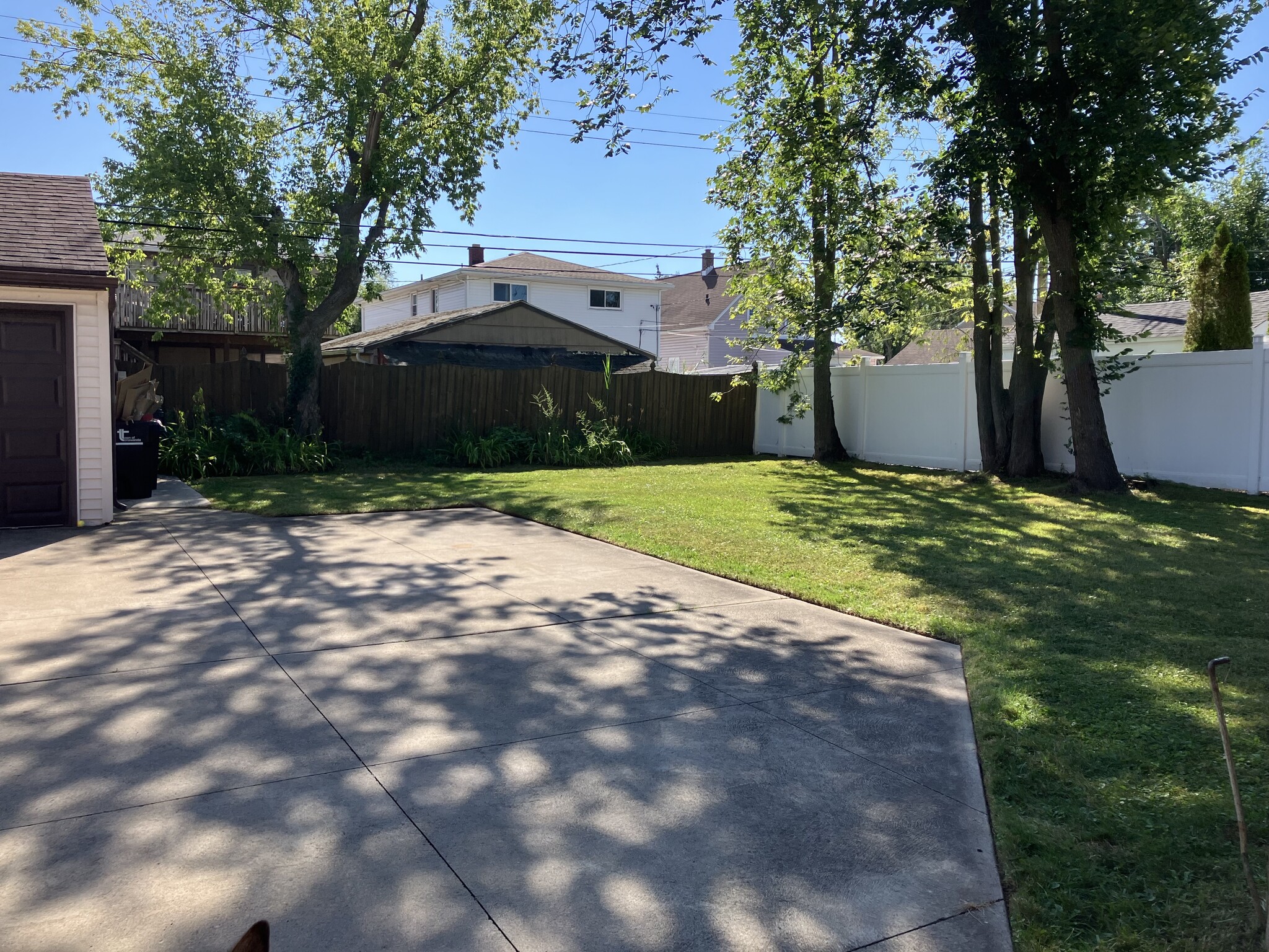 Large BackYard - 129 Wendel Ave