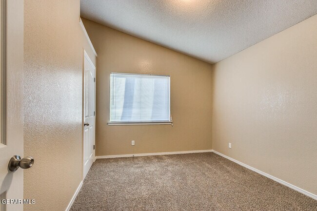Building Photo - 10932 Duster Dr