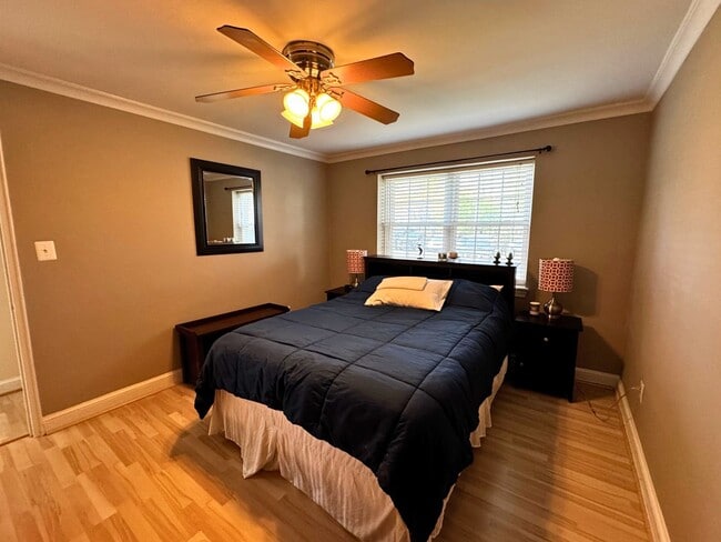 Building Photo - 2107 N Scott St