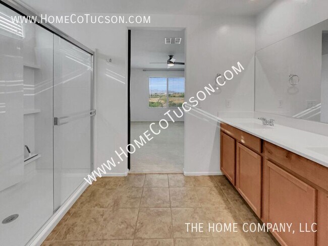 Building Photo - 7538 S Circulo Rio Blanco