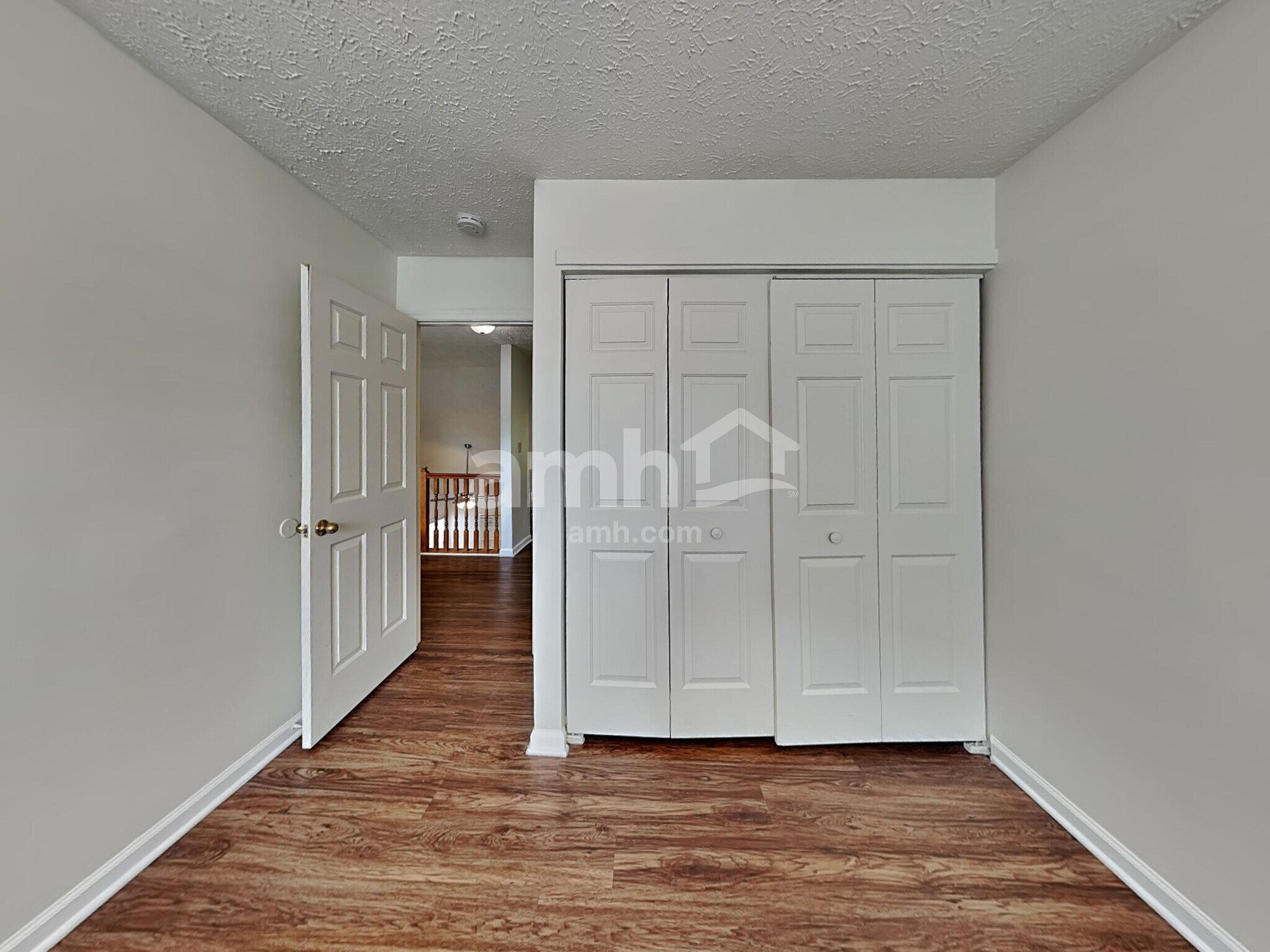 Building Photo - 210 Wood Valley Ct